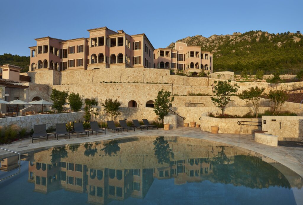 Park Hyatt Mallorca Pool Reflection scaled 1