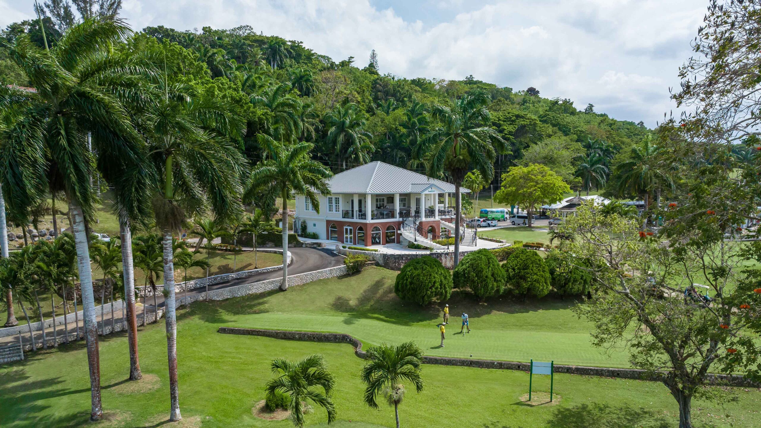 Jamaika_Golfplatz_Clubhaus