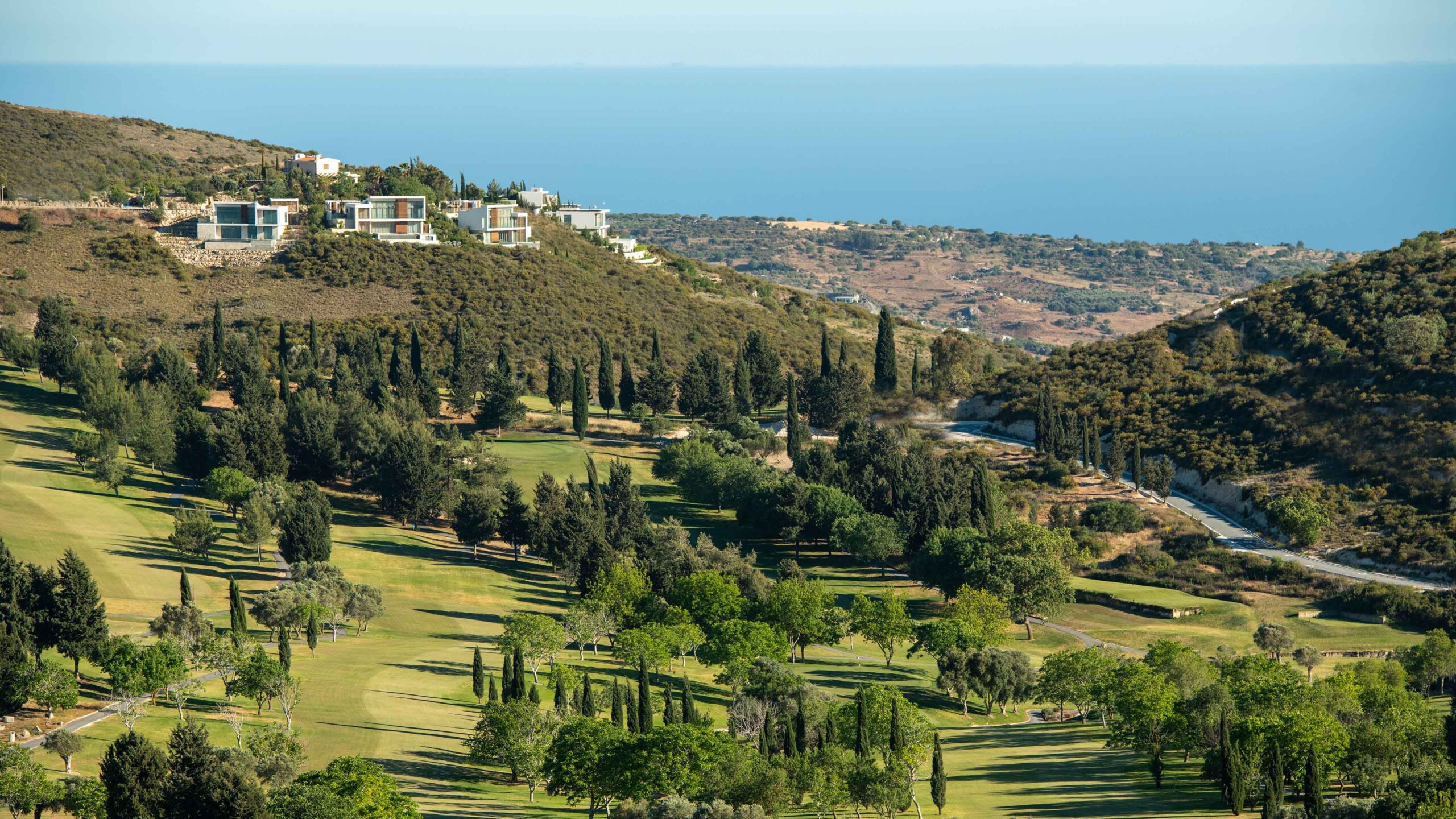 Zypern_Golfplatz_Meer_Berge