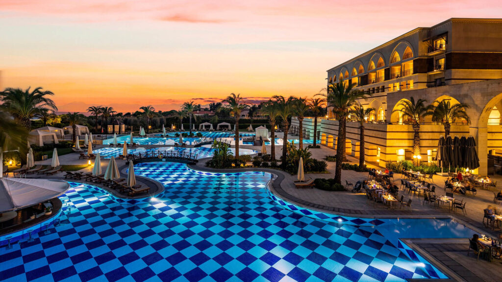 SIGNATURE COLLECTION