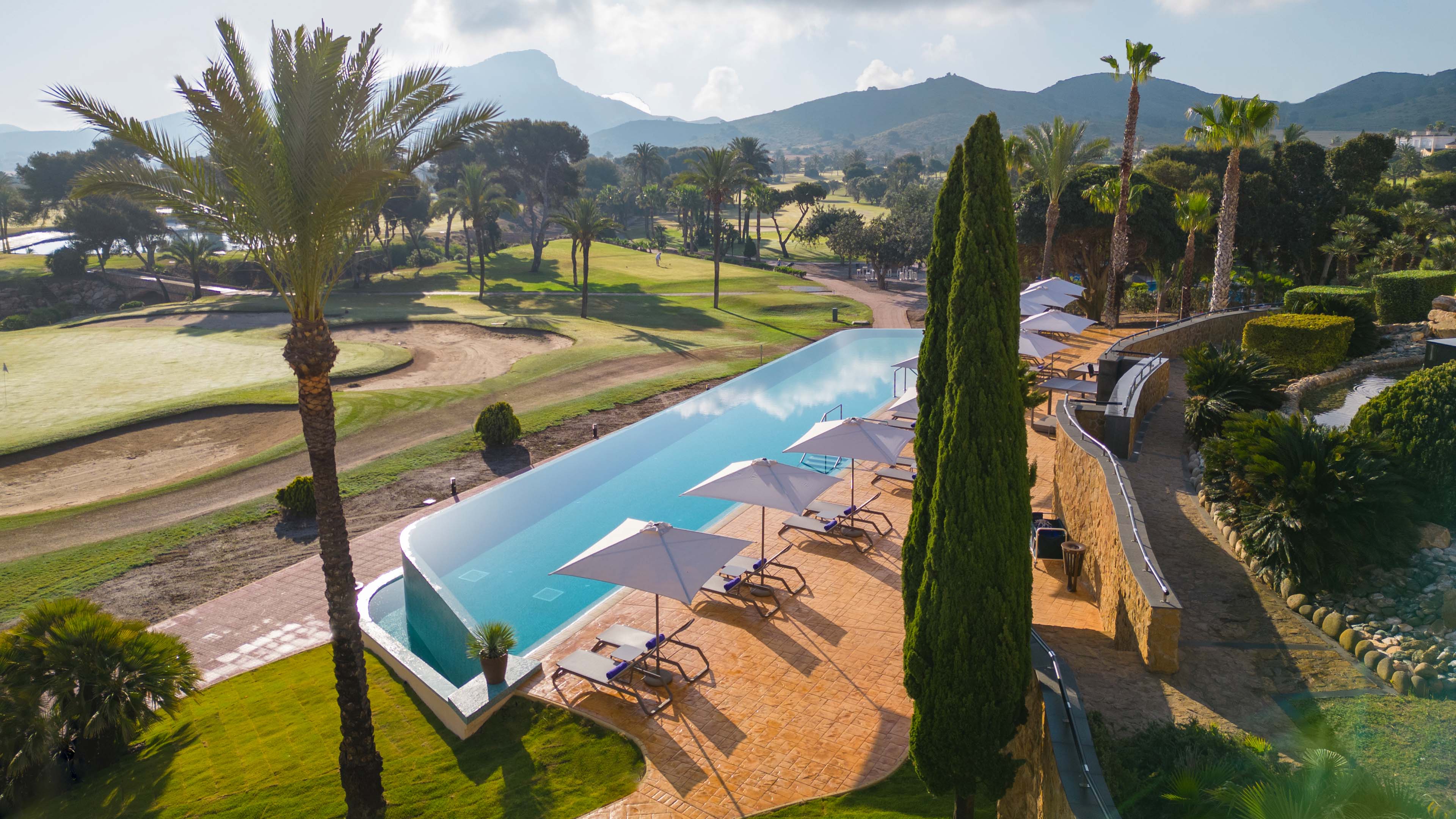 Pool am Golfplatz
