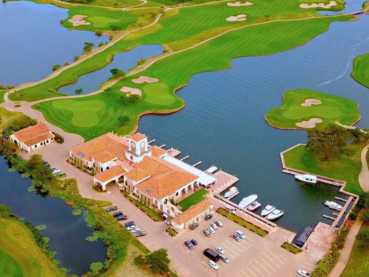 Lake Serena club house