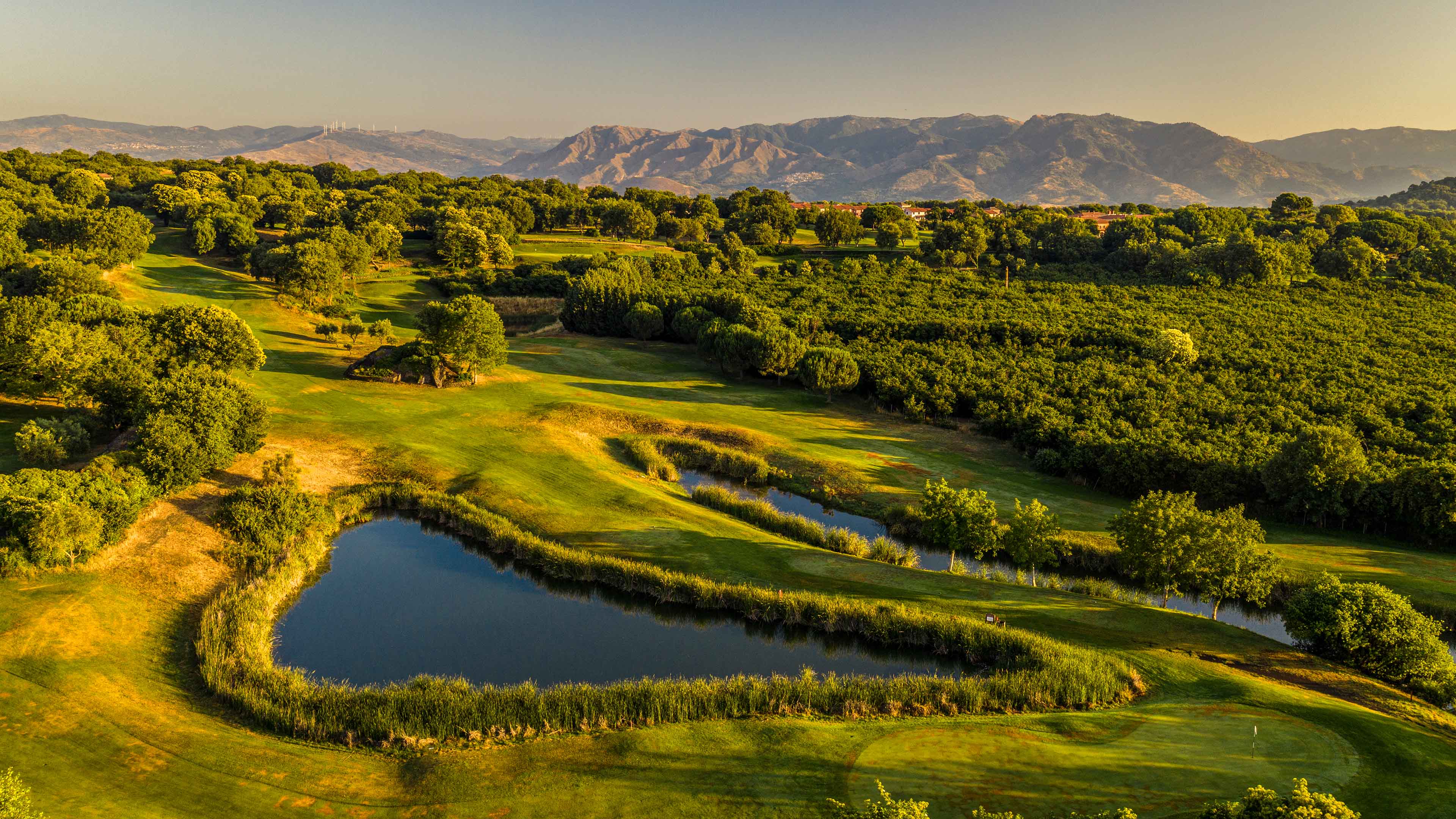 Golfplatz_Etna