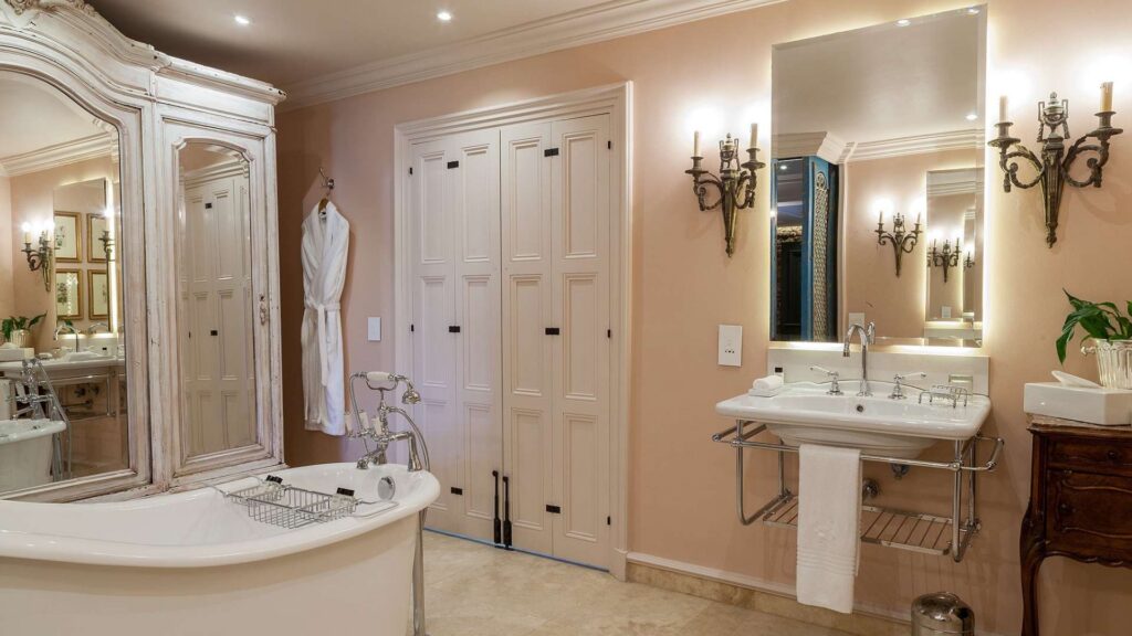 Hotel Bathroom