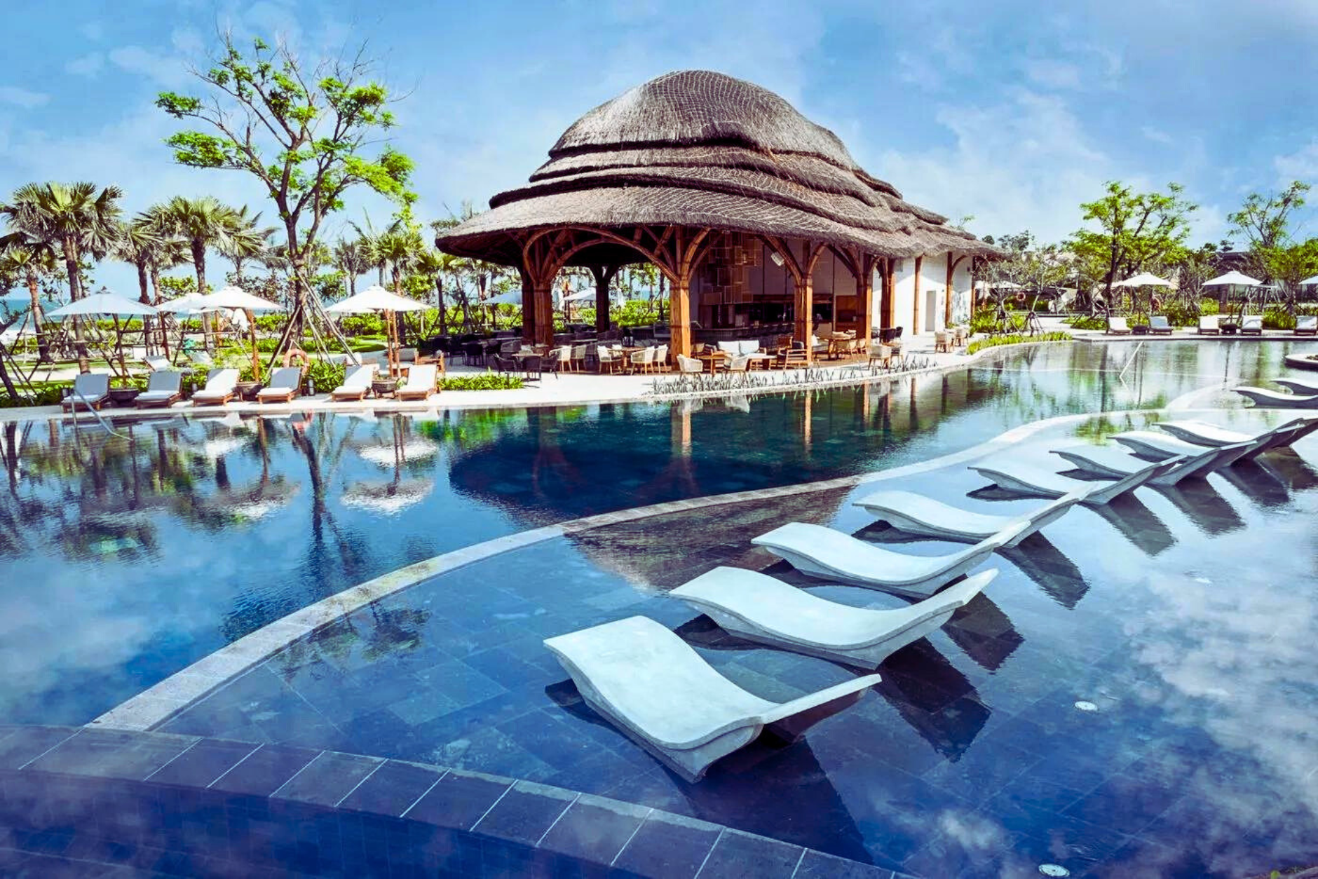 New World Hoiana Beach Resort