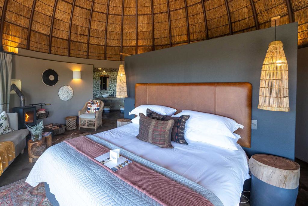 Luxury Hotel Room